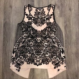 FINAL PRICE ⬇️EXPRESS Split Back top in size S